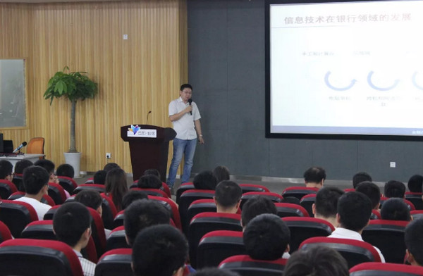 1557024236138367.jpg 配图9 云和数据4月就业喜报.jpg